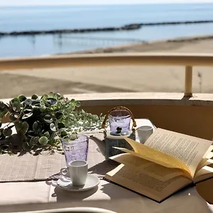 https://luxory-beach-apartments-bellaria.emilia-romagnahotels.net