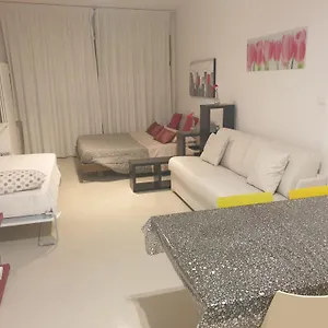 https://monolocale-via-rasponi.emilia-romagnahotels.net